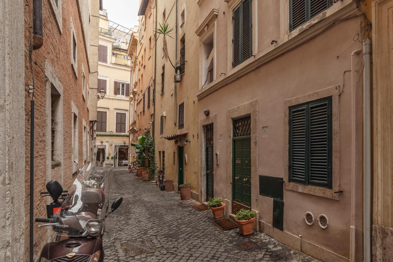 Piazza Navona Cozy And Central Studio Рим Екстер'єр фото