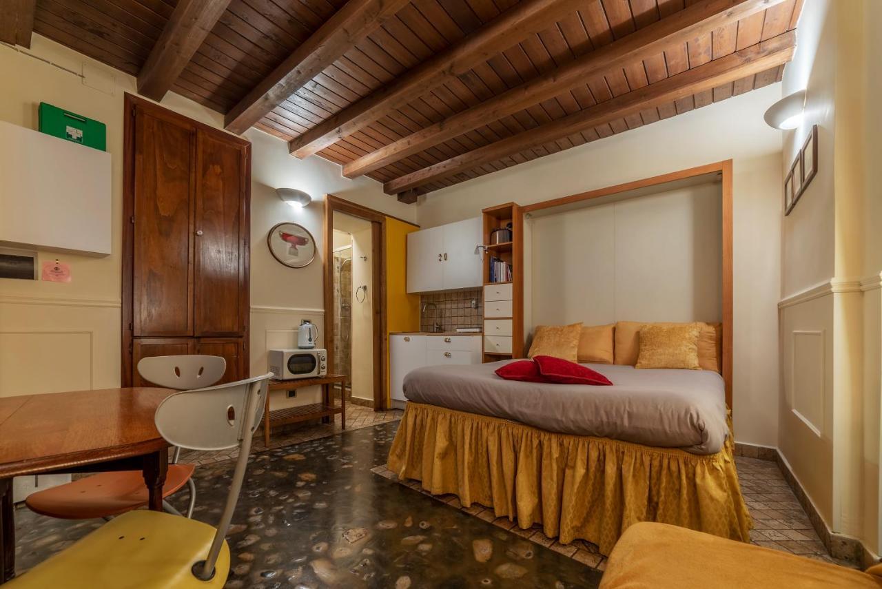 Piazza Navona Cozy And Central Studio Рим Екстер'єр фото