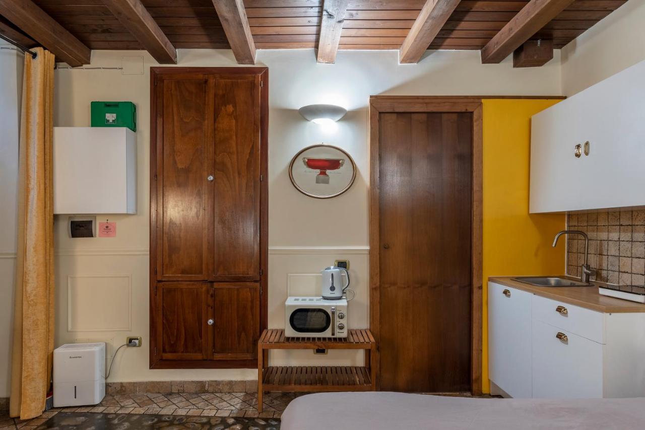 Piazza Navona Cozy And Central Studio Рим Екстер'єр фото
