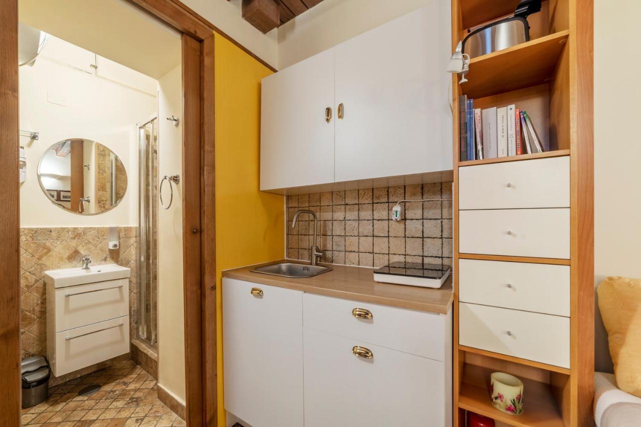 Piazza Navona Cozy And Central Studio Рим Екстер'єр фото